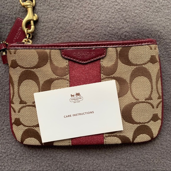 Coach Wristlet - Picture 2 of 6